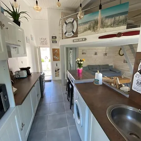 Agreable Maison, A 400m, Jardin, Piscine Et Tennis Feriehus *