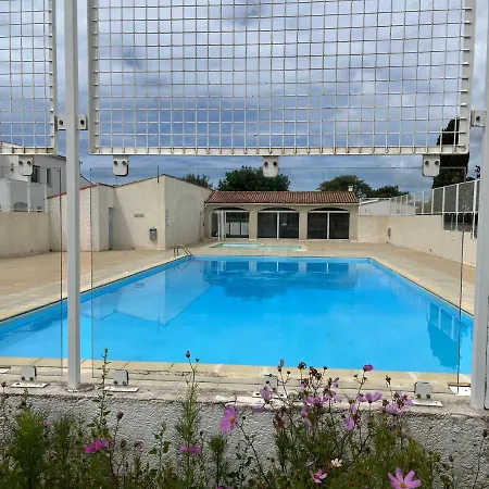 Agreable Maison, A 400m, Jardin, Piscine Et Tennis Feriehus Saint-Palais-sur-Mer